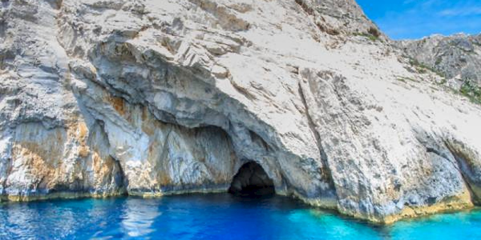 Fidelity Travel Book Now