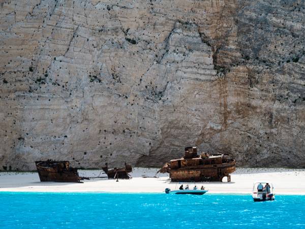 Private cruise to shipwreck and blue caves (north of island)